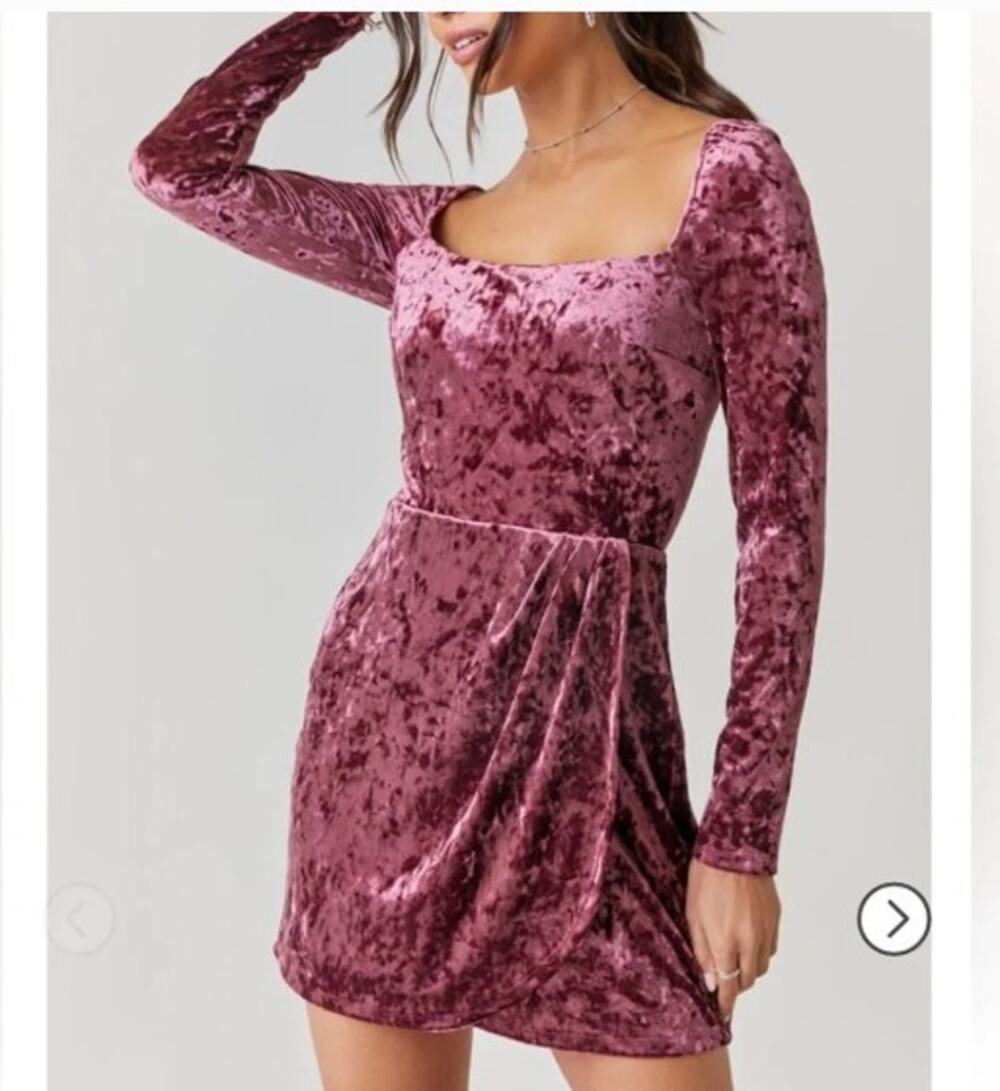 Mi ami Burgundy Crushed Velvet Mini Dress Sz XS EUC